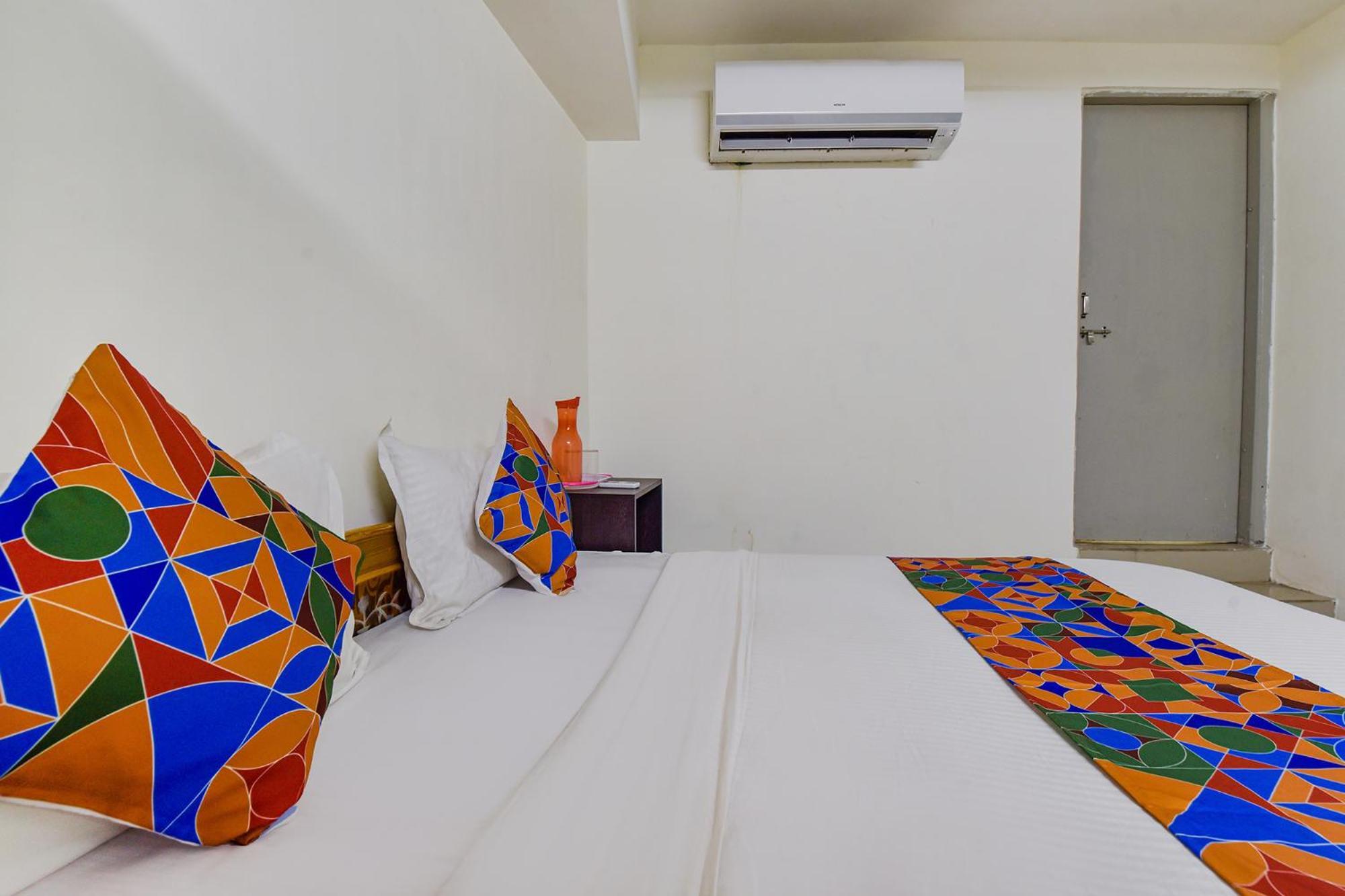 Hotel O Himalaya Inn Ahmedabad Ngoại thất bức ảnh