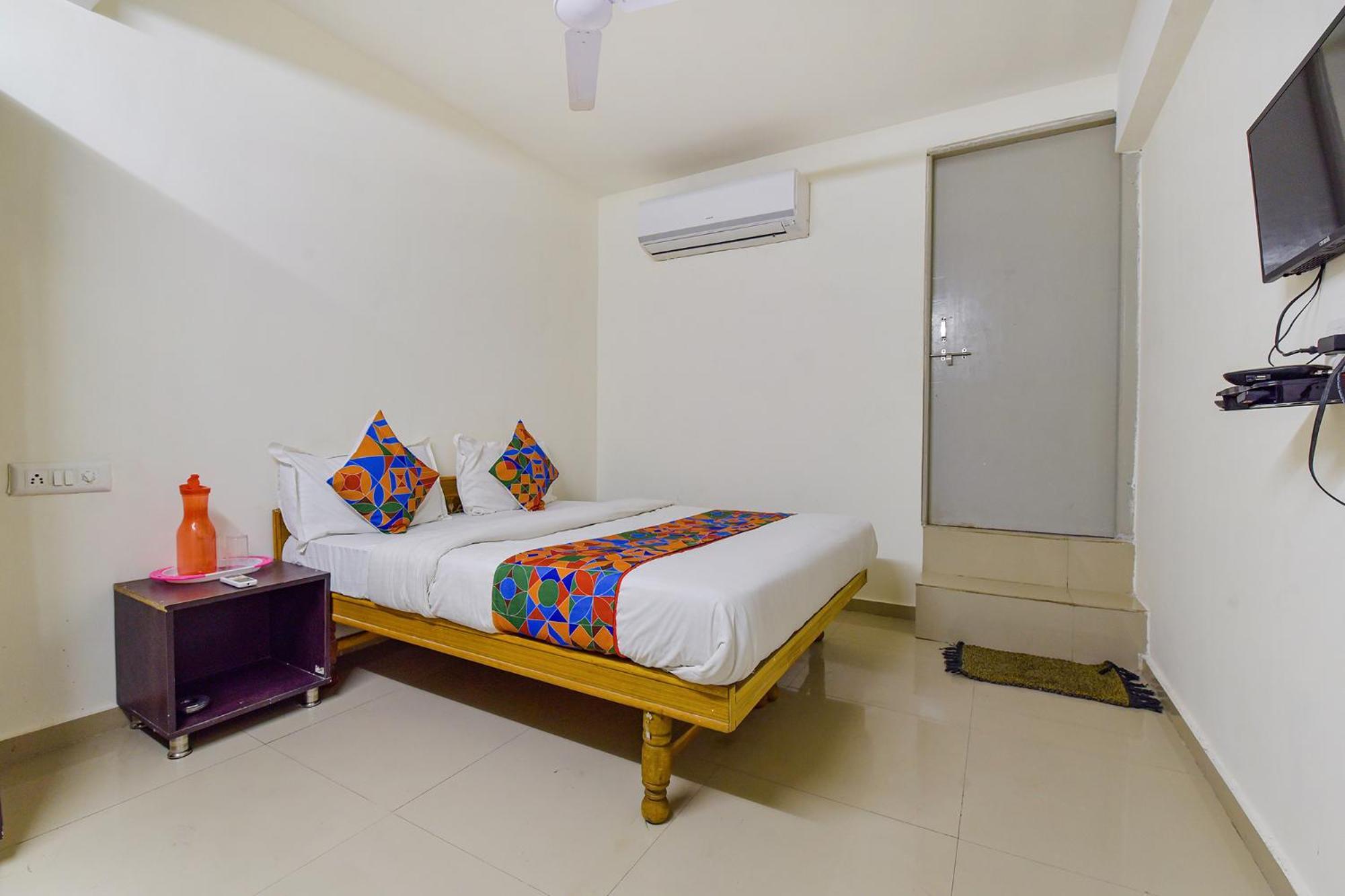 Hotel O Himalaya Inn Ahmedabad Ngoại thất bức ảnh