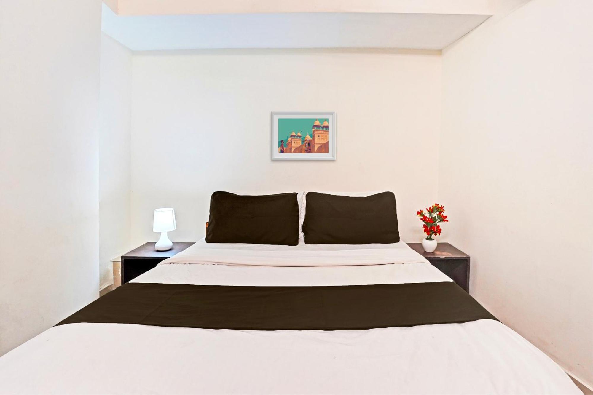 Hotel O Himalaya Inn Ahmedabad Ngoại thất bức ảnh