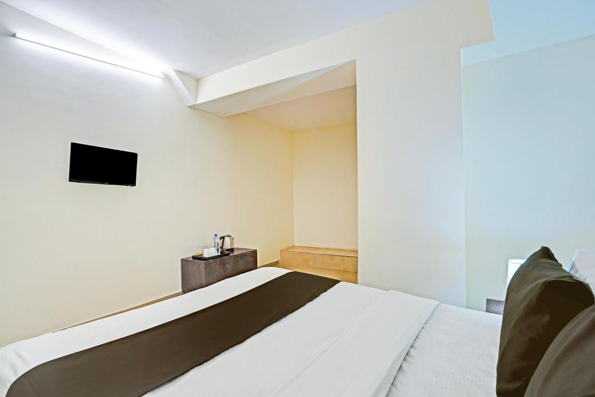 Hotel O Himalaya Inn Ahmedabad Ngoại thất bức ảnh