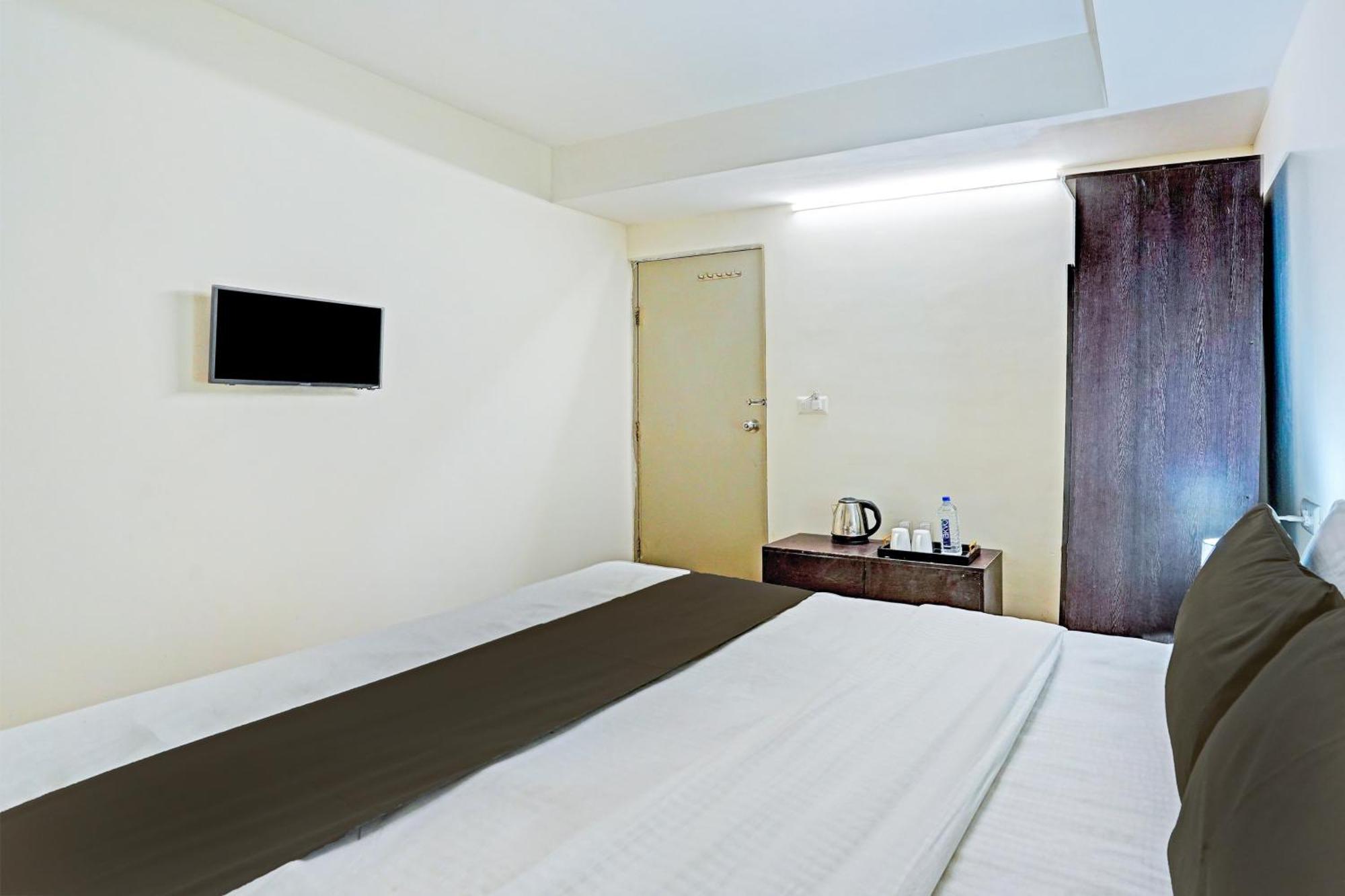 Hotel O Himalaya Inn Ahmedabad Ngoại thất bức ảnh